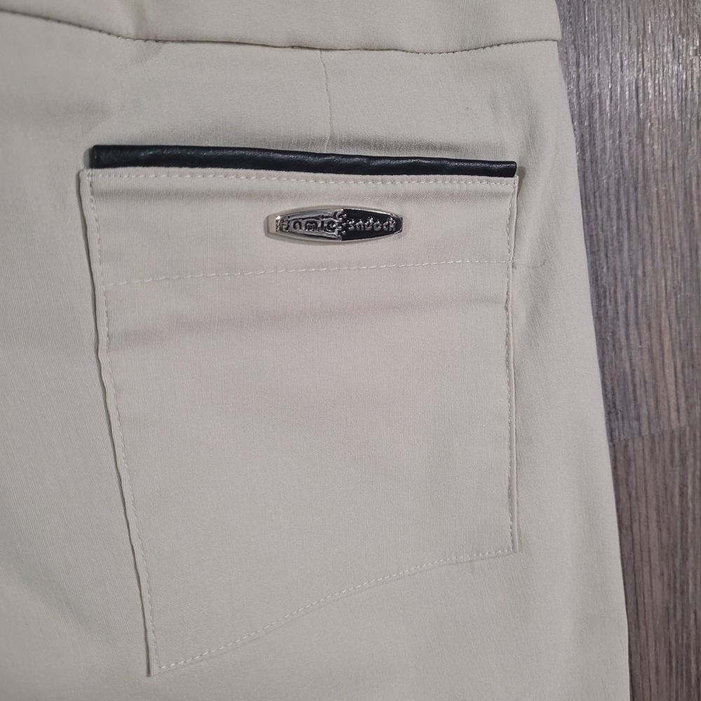 Jamie Sadock Pull On Golf Shorts Size 6 x 14 Cream Pockets Elastic Waist - Picture 7 of 11